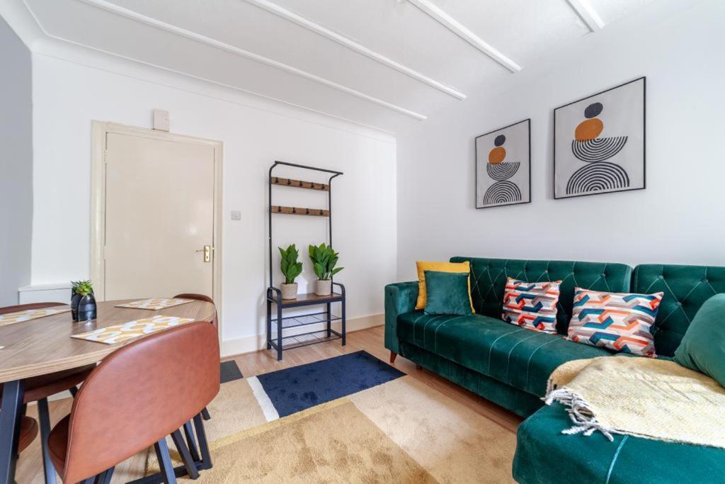One Bedroom Flat In The Heart Of Brixton Londres Extérieur photo